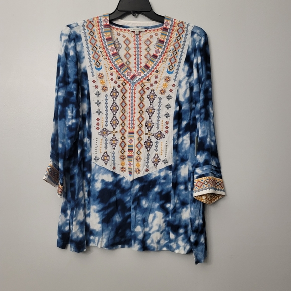 John Mark Embroidered Tie Dye Print V-Neck 3/4 Sleeve High-Low Blouse - Picture 7 of 9